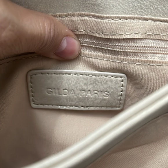 GILDA PARIS Quilted Crossbody Bag - Picture 5 of 8